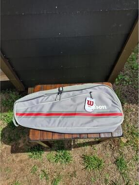 WILSON 2025 Team Tennis Racket Bag Oats/Red, Holds up to 3 Rackets $69 MSRP NEW